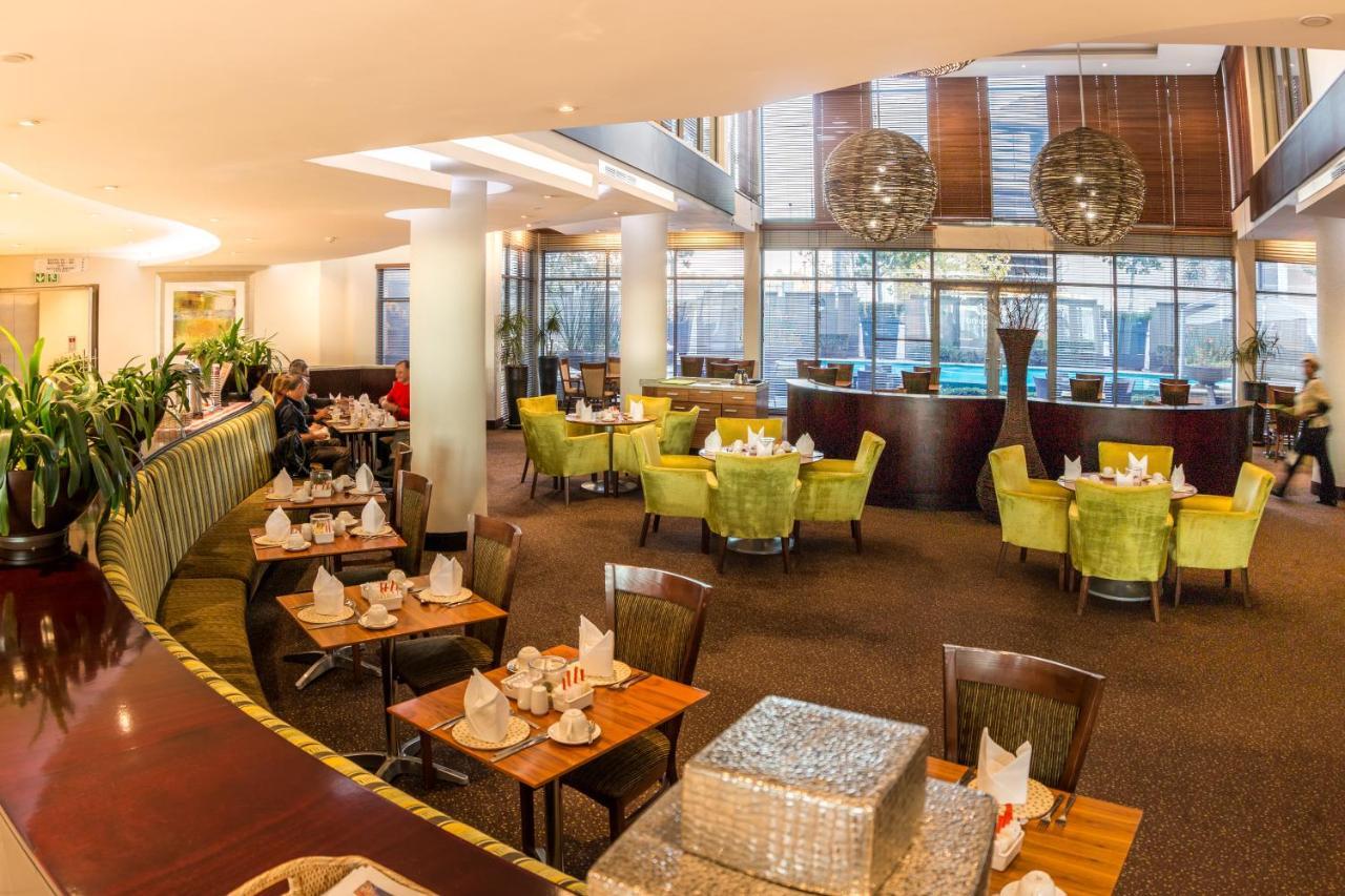 City Lodge Hotel Lynnwood Pretoria-Noord Esterno foto